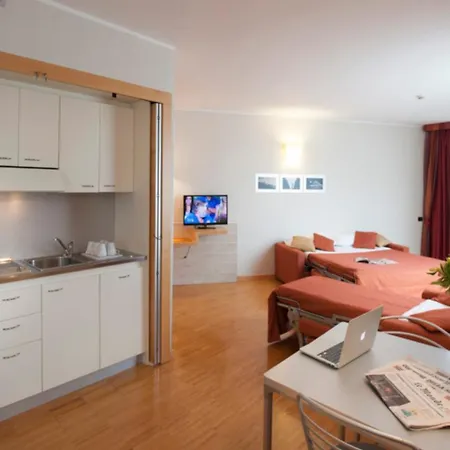 Albaresidence Masera26 Apartahotel