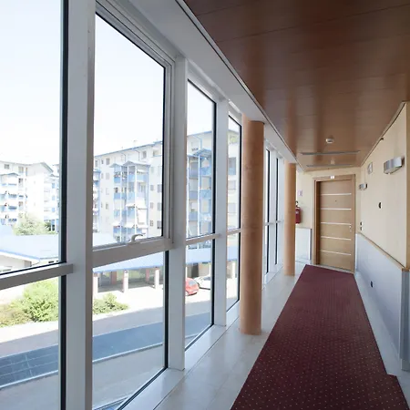 Lägenhetshotell Albaresidence Masera26 4*