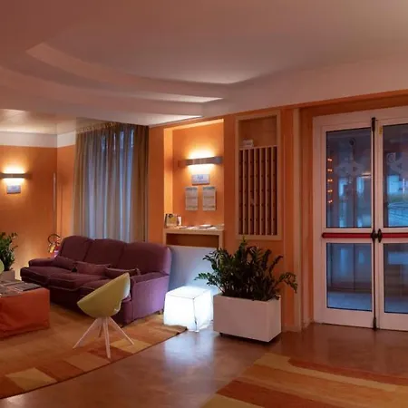 Albaresidence Masera26 4* Alba (Piedmont)