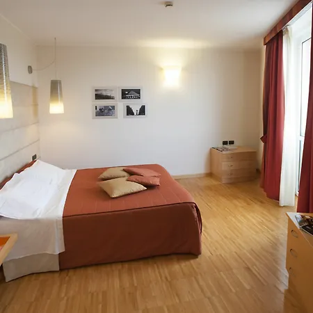 Aparthotel Albaresidence Masera26