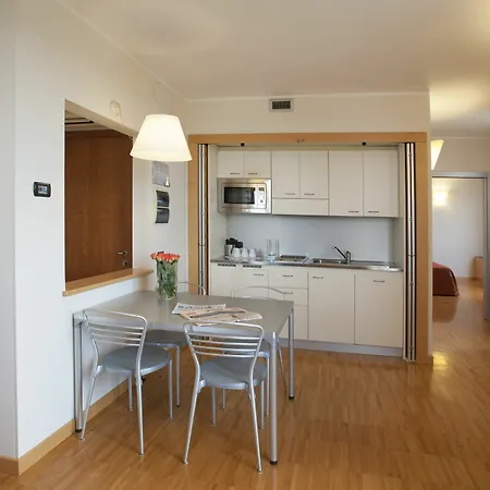 Aparthotel Albaresidence Masera26 2*